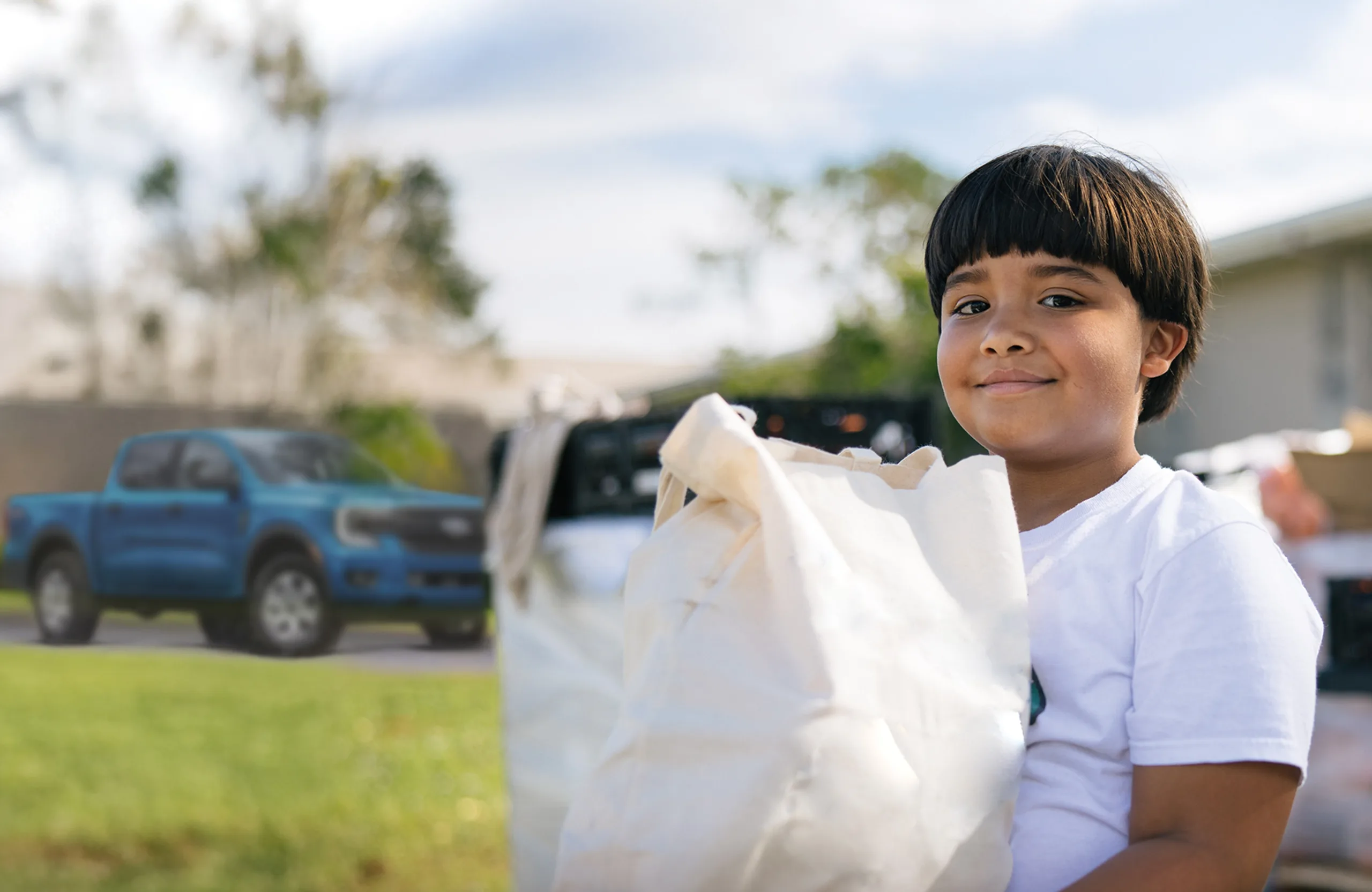 La iniciativa de Ford Chile donará 10 kilos de alimentos por cada vehículo adquirido durante septiembre.