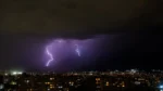 Sistema frontal alerta por tormentas eléctricas: las 10 regiones que podrían verse afectadas este fin de semana
